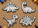 Kit com 4 dinossauros em peças 3D reutilizáveis para colorir